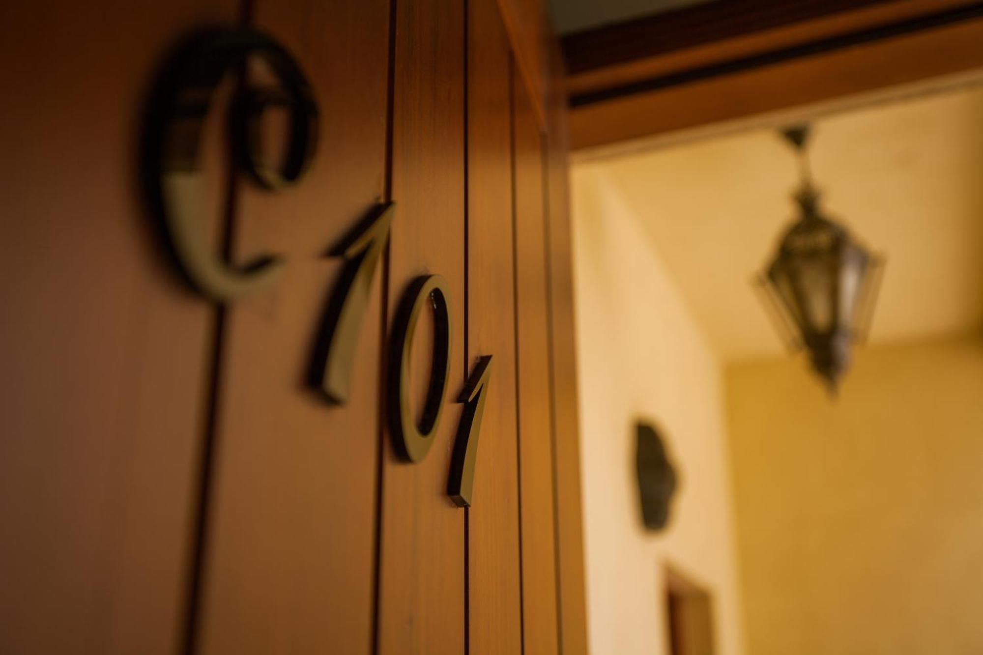 Oasis Hotel Манонг Стая снимка